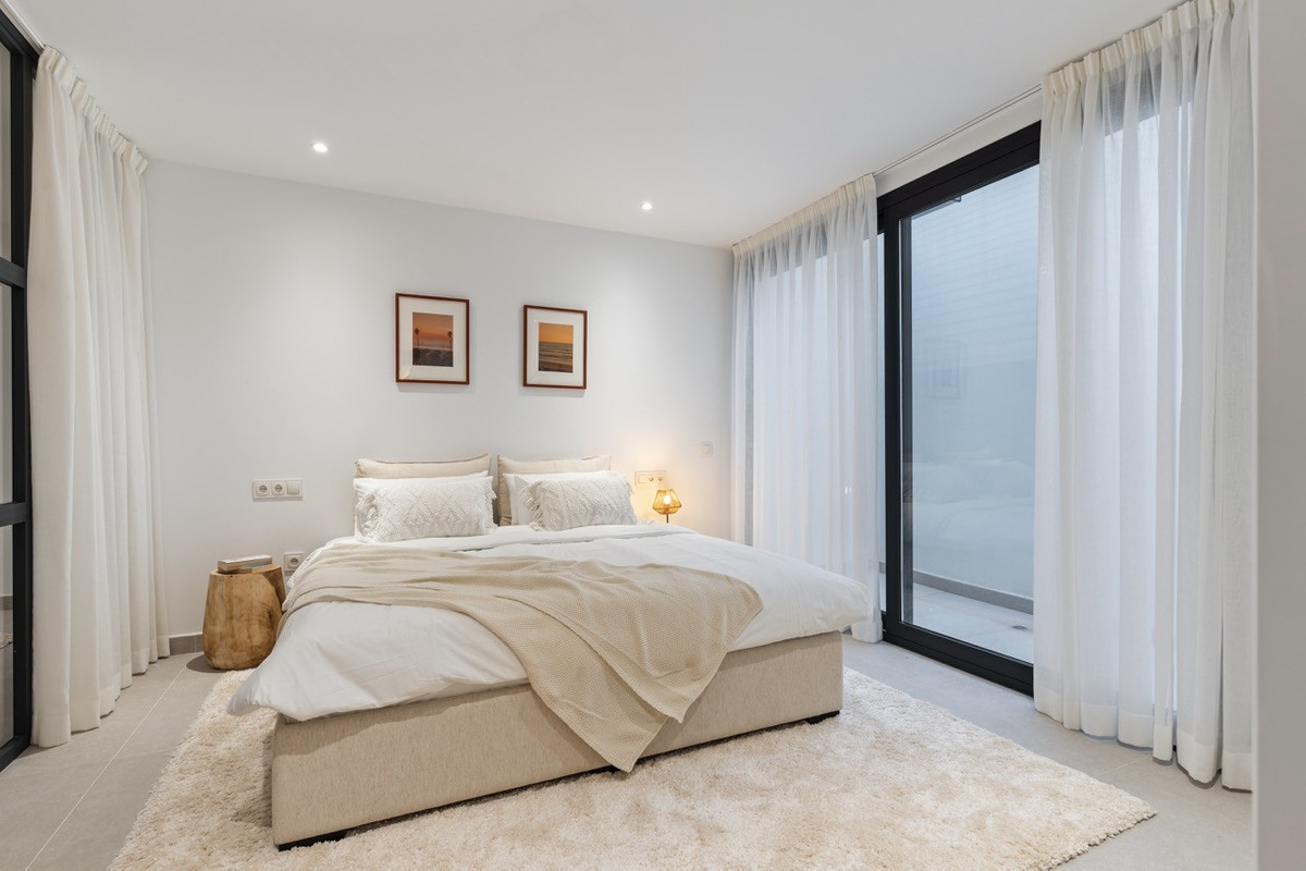 Huis te koop in Estepona | 6 slaapkamers H5159770