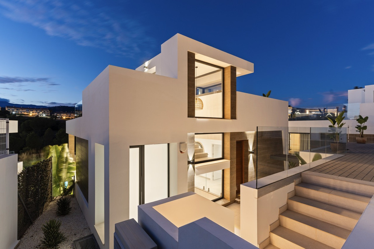 Huis te koop in Estepona | 6 slaapkamers H5159770