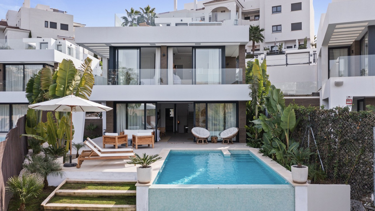 Huis te koop in Estepona | 6 slaapkamers H5159770