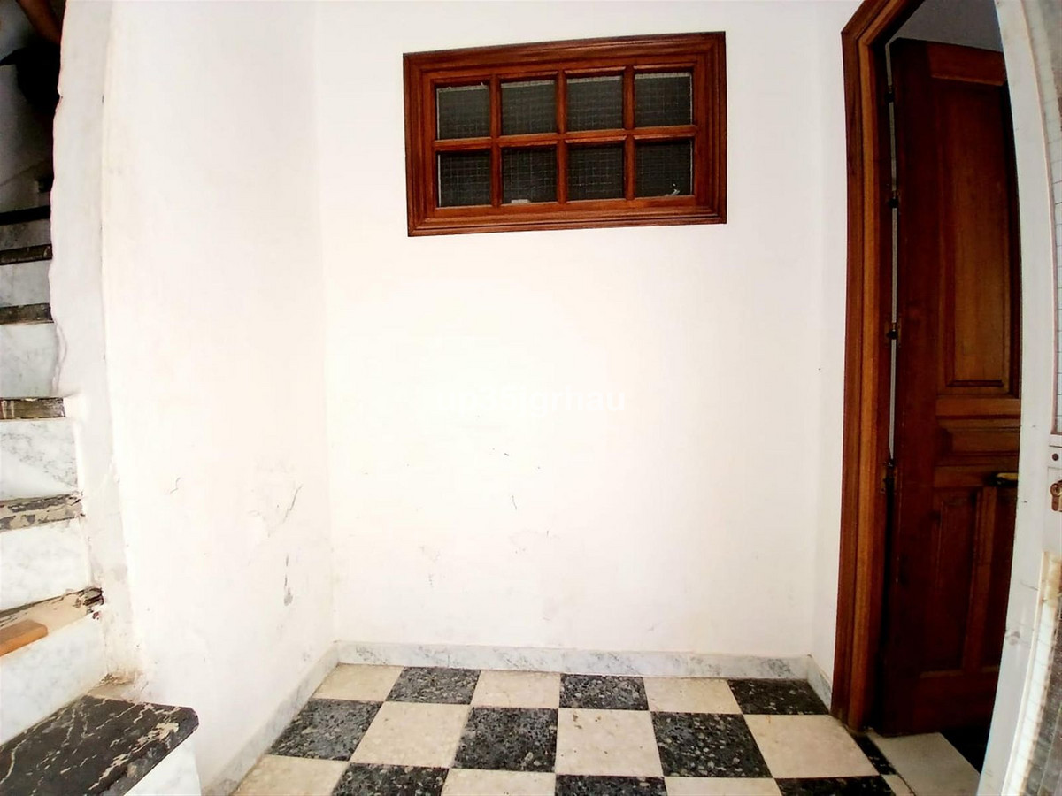 Huis te koop in Estepona | 5 slaapkamers H5160196