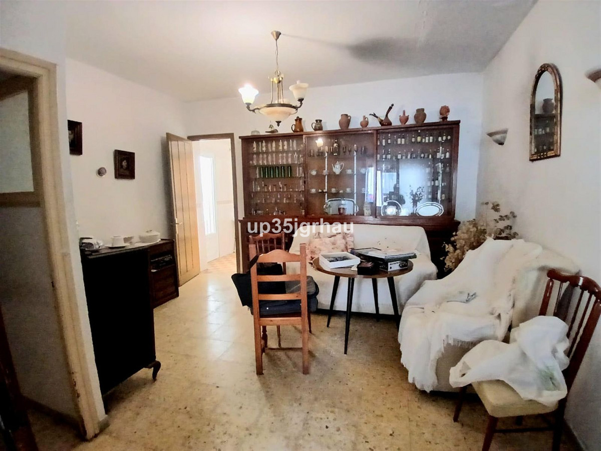 Huis te koop in Estepona | 5 slaapkamers H5160196
