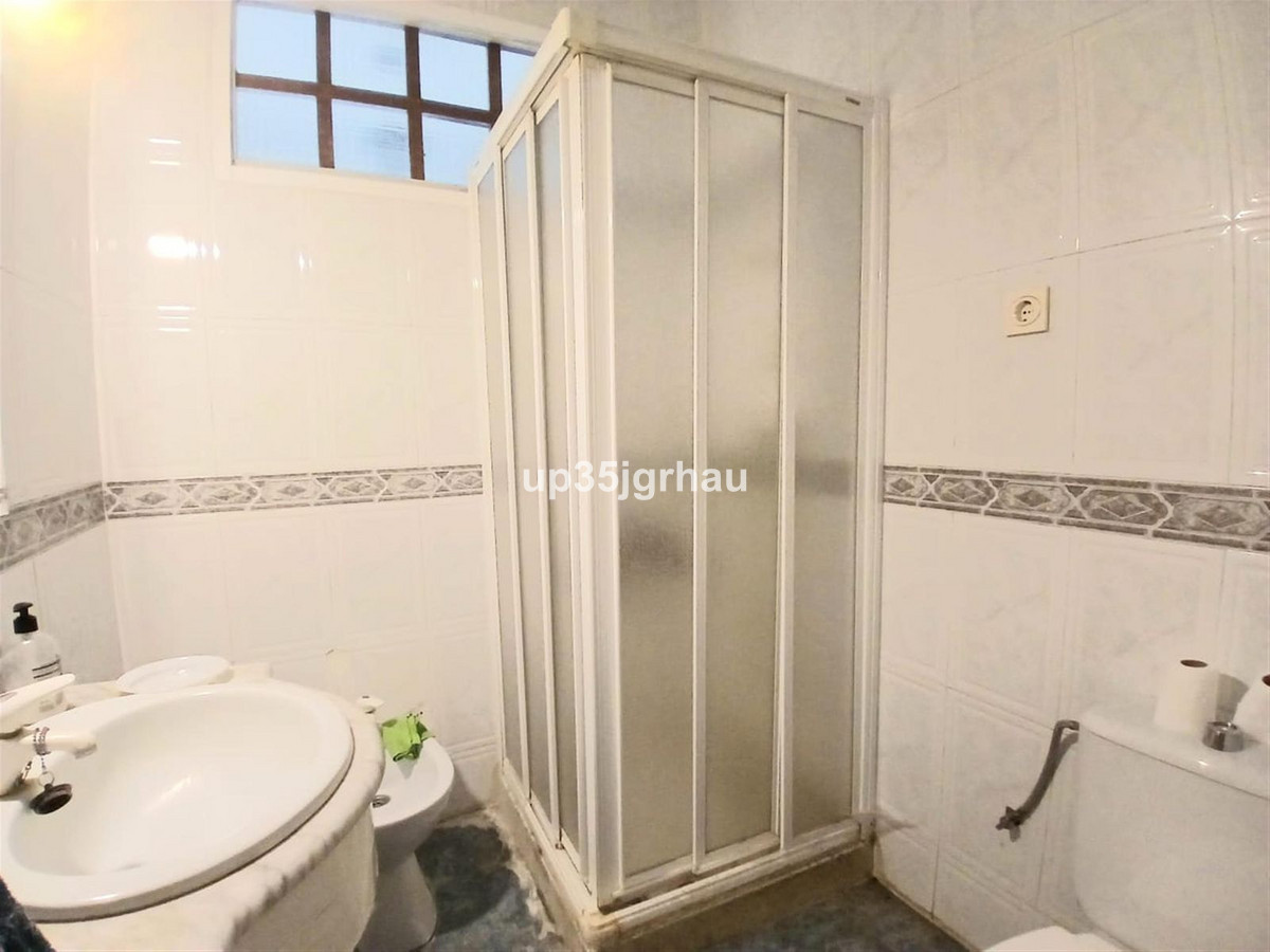 Huis te koop in Estepona | 5 slaapkamers H5160196