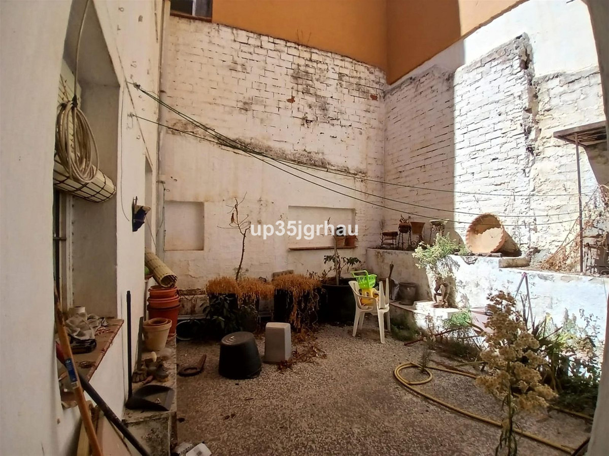 Huis te koop in Estepona | 5 slaapkamers H5160196