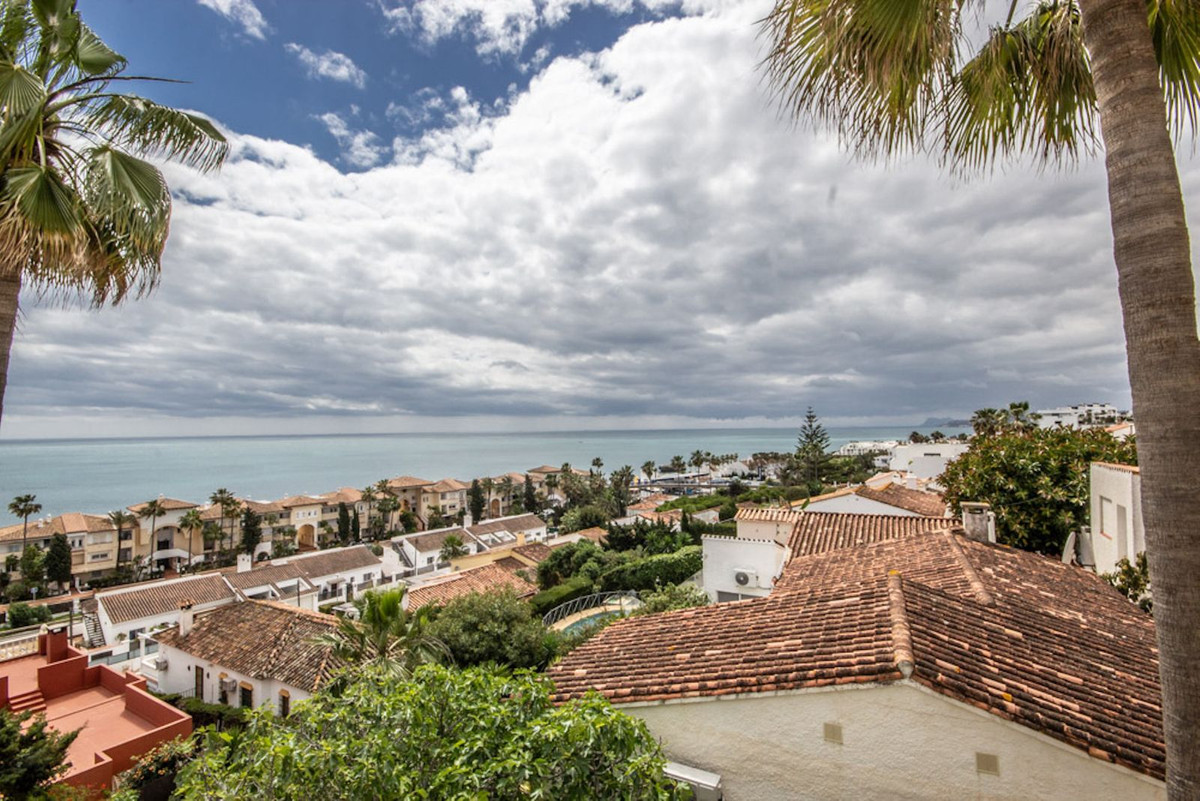 Huis te koop in Estepona | 4 slaapkamers H5160829