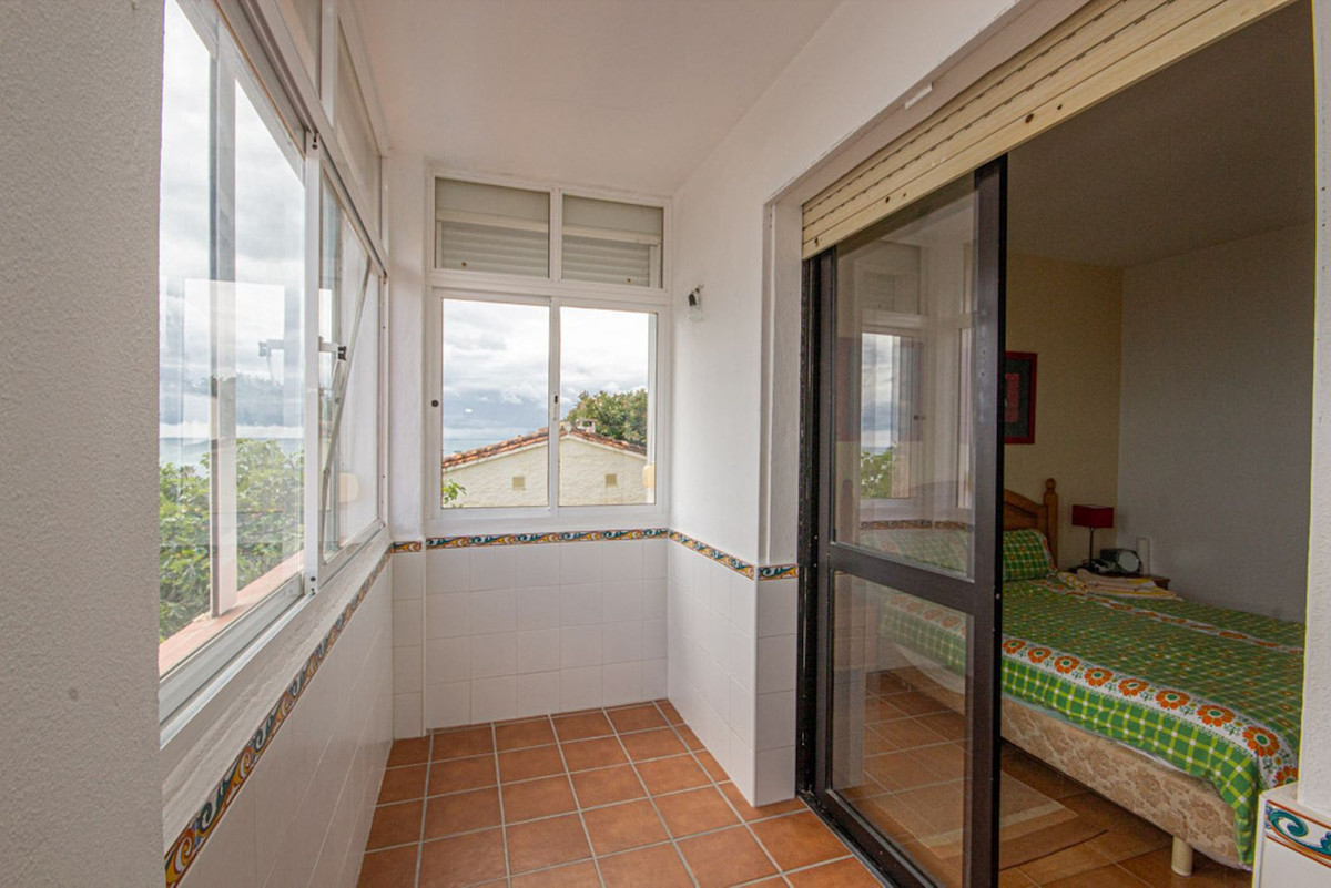Huis te koop in Estepona | 4 slaapkamers H5160829