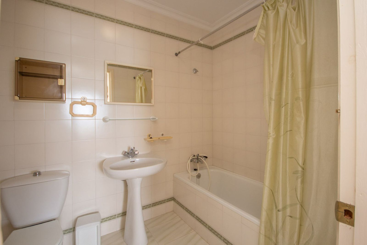 Huis te koop in Estepona | 4 slaapkamers H5160829