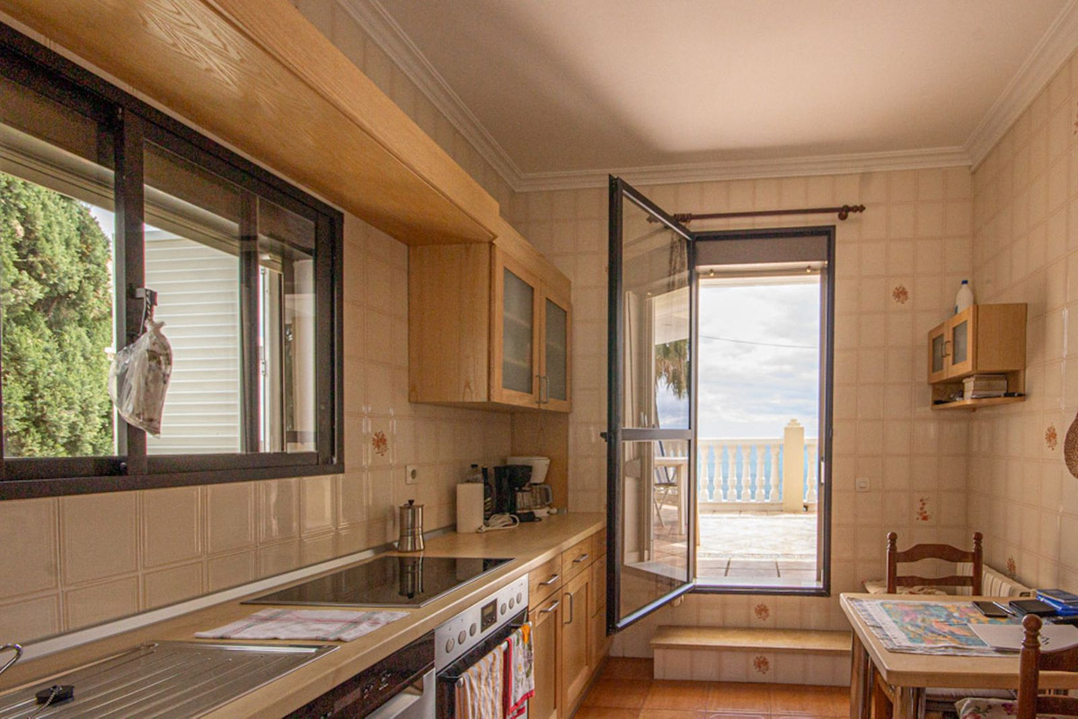 Huis te koop in Estepona | 4 slaapkamers H5160829