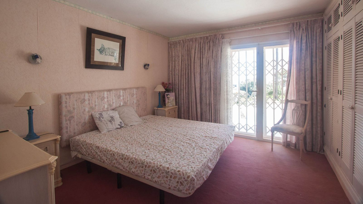 Huis te koop in Estepona | 4 slaapkamers H5160958