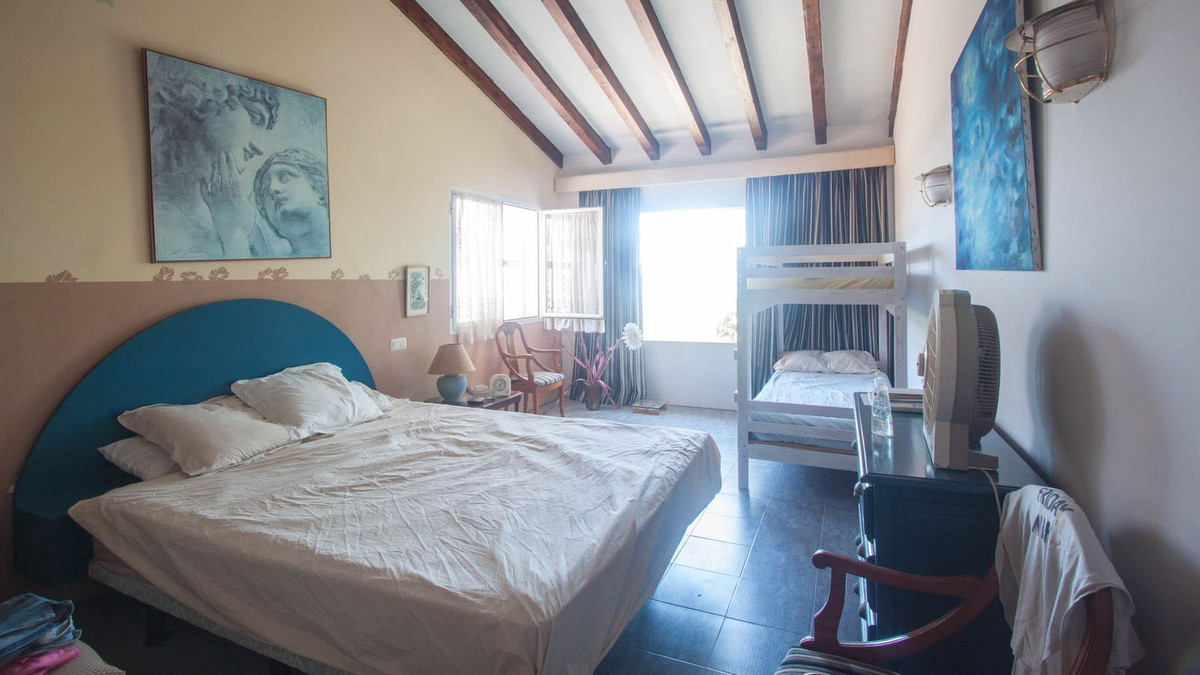 Huis te koop in Estepona | 4 slaapkamers H5160958