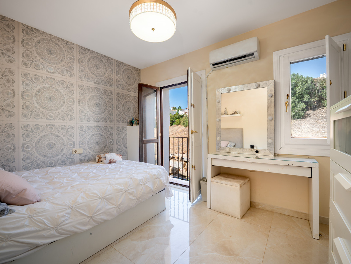 Huis te koop in Estepona | 4 slaapkamers H5181547