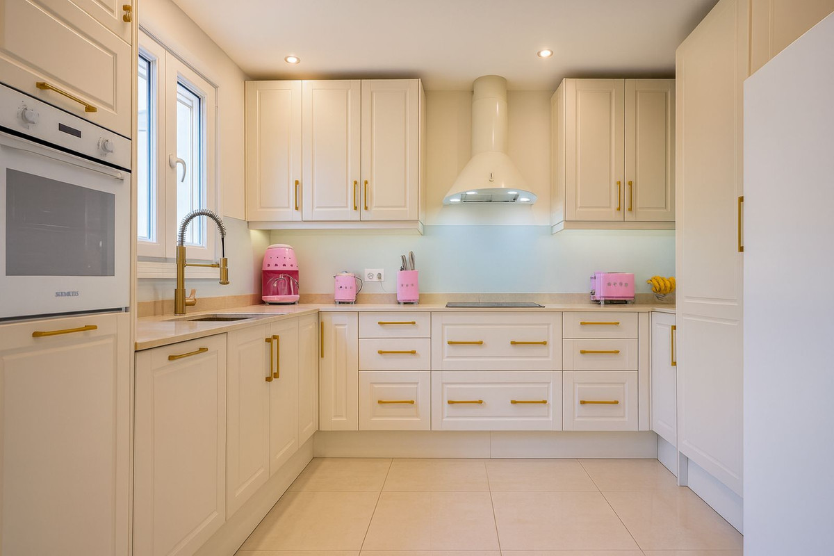 Huis te koop in Estepona | 4 slaapkamers H5181547