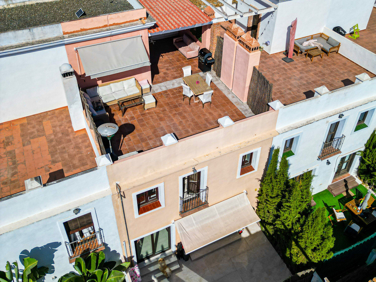 Huis te koop in Estepona | 4 slaapkamers H5181547