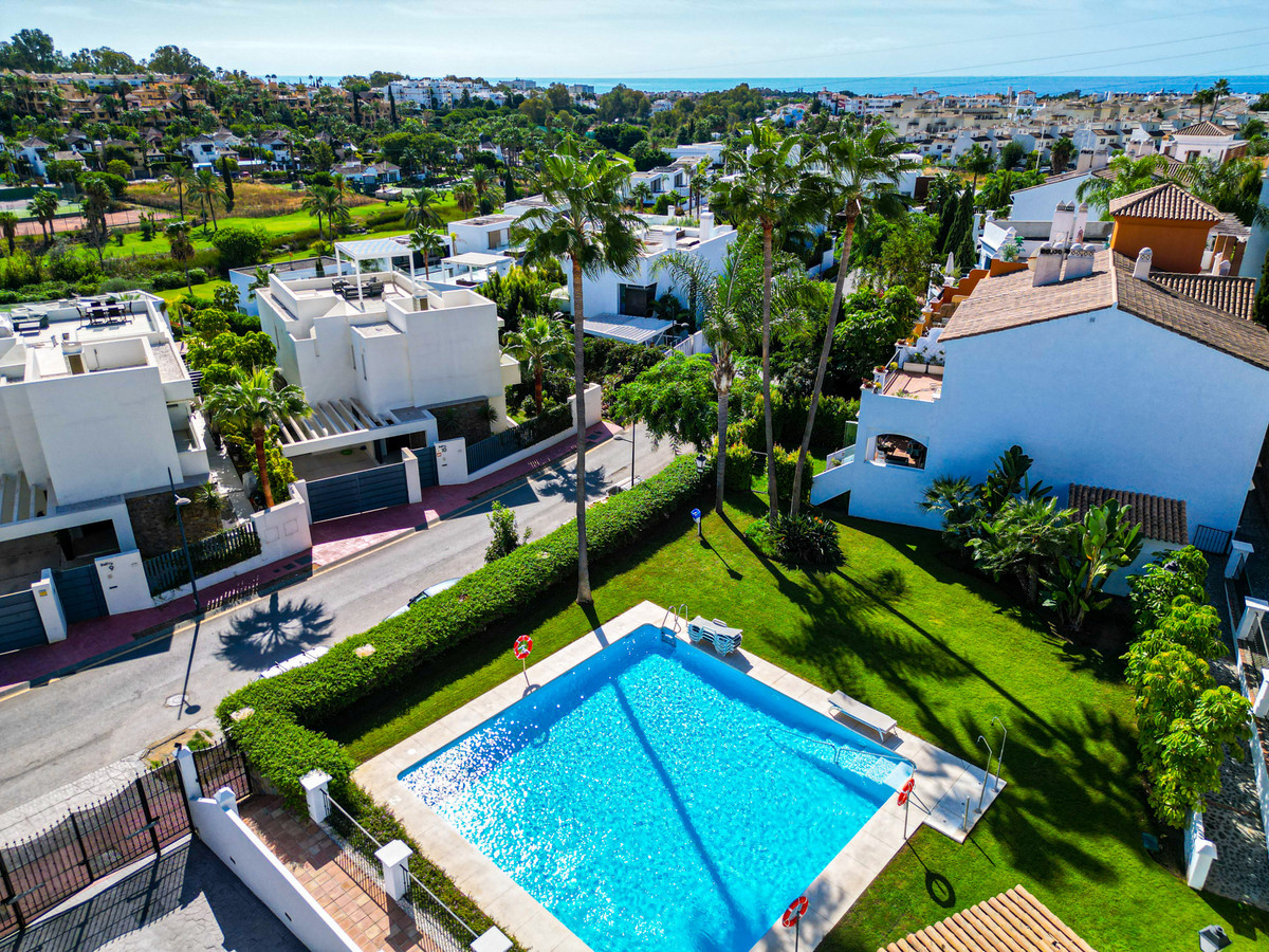 Huis te koop in Estepona | 4 slaapkamers H5181547