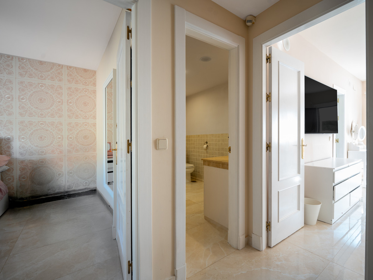 Huis te koop in Estepona | 4 slaapkamers H5181547