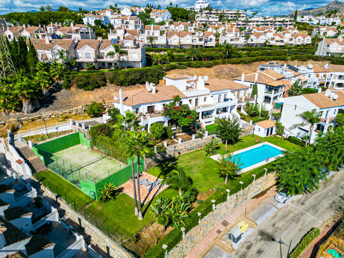 Huis te koop in Estepona | 4 slaapkamers H5181547