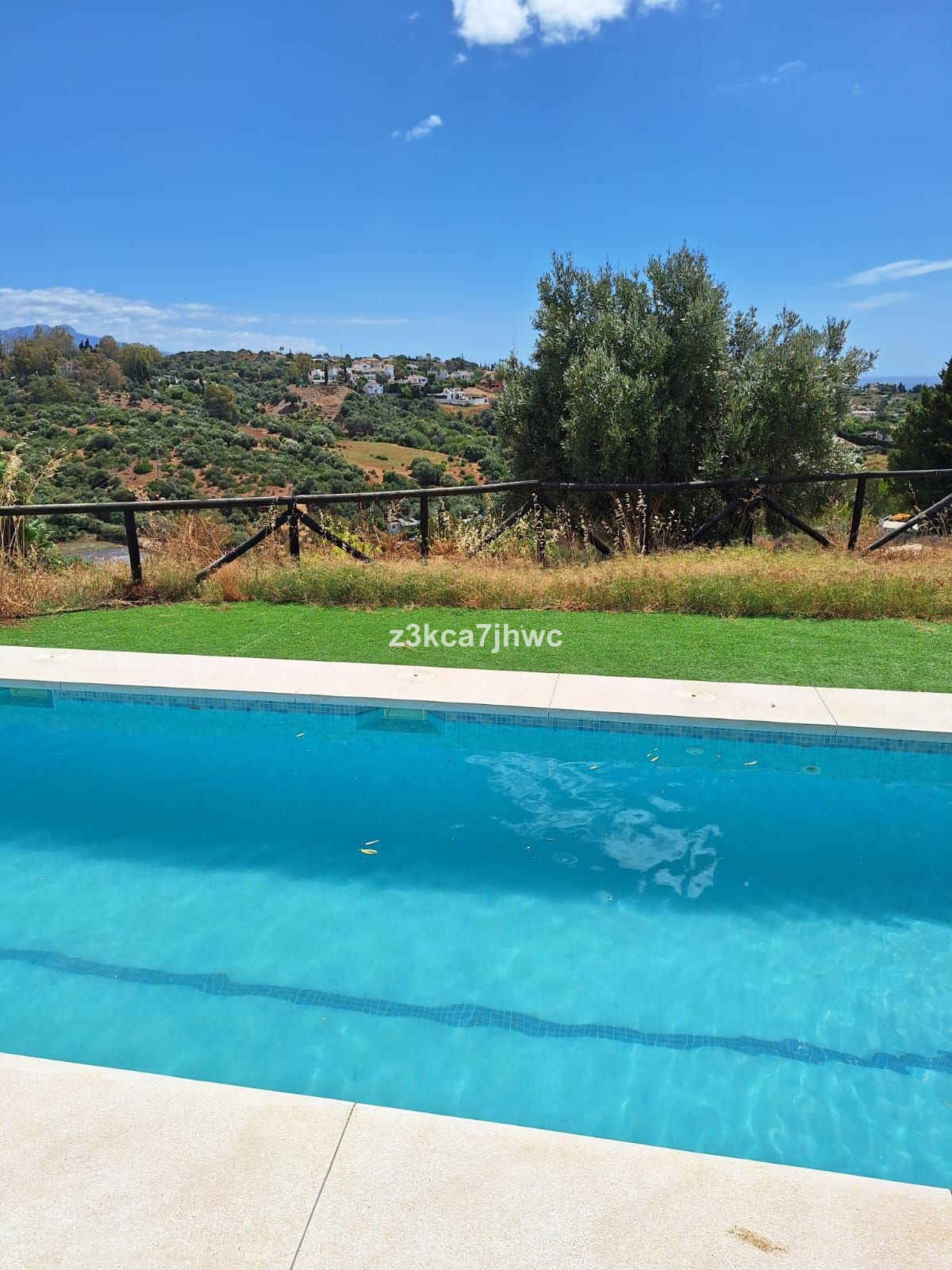 Huis te koop in Estepona | 4 slaapkamers H5187850