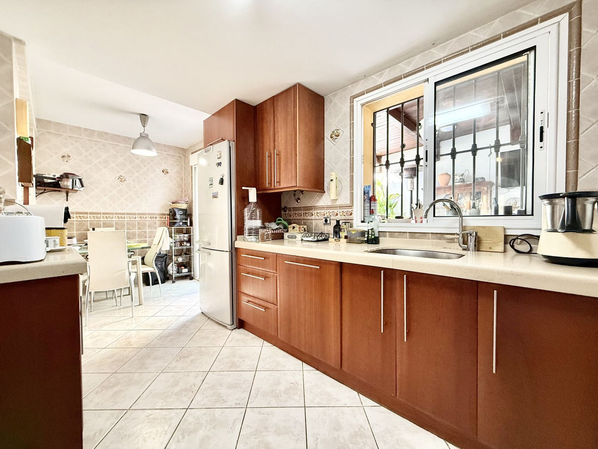 Huis te koop in Estepona | 4 slaapkamers H5189017