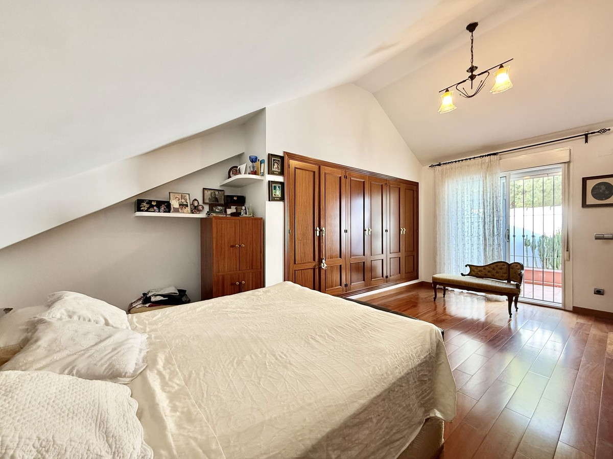 Huis te koop in Estepona | 4 slaapkamers H5189017