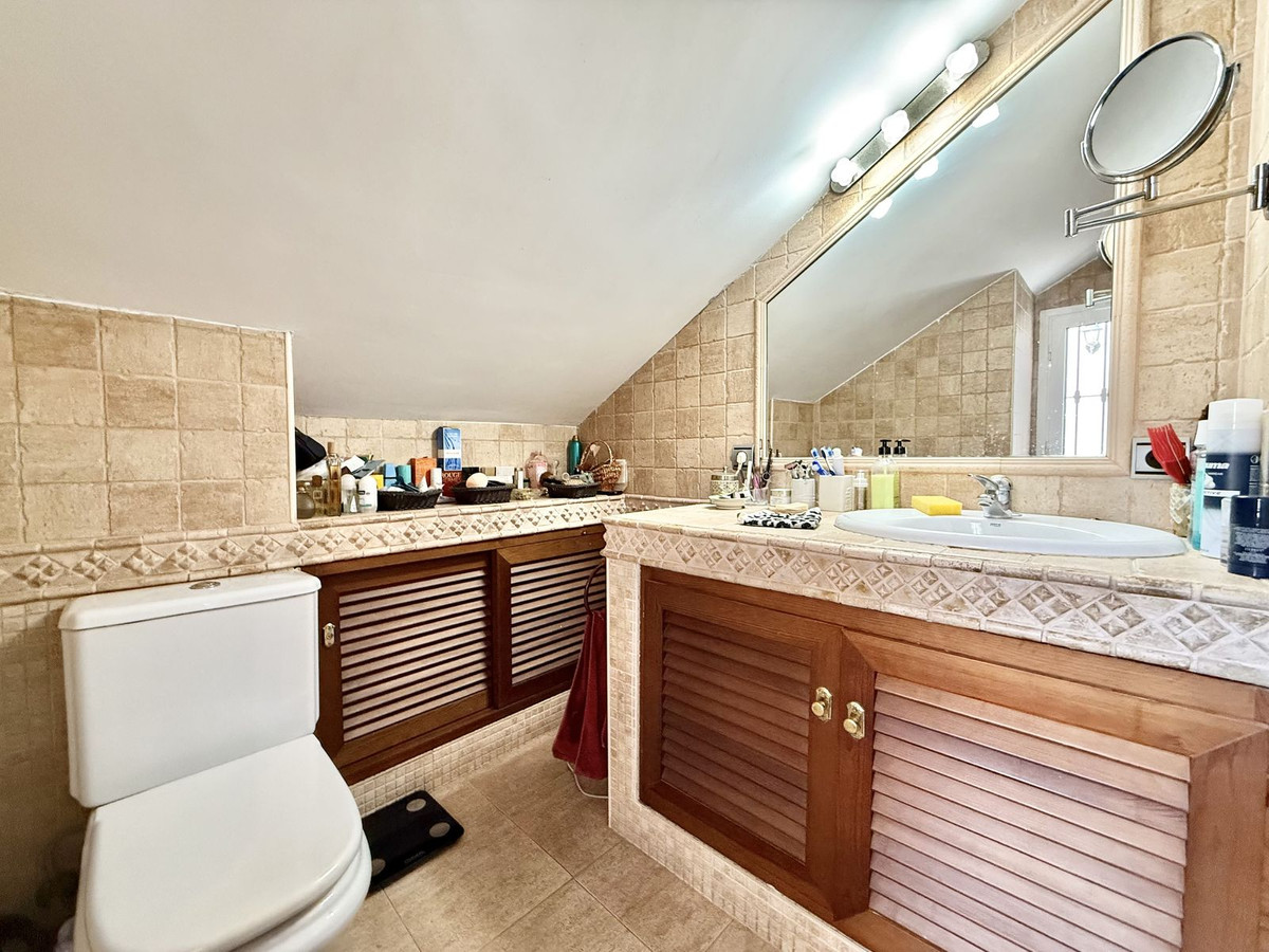 Huis te koop in Estepona | 4 slaapkamers H5189017