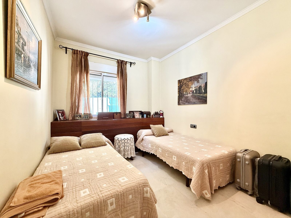 Huis te koop in Estepona | 4 slaapkamers H5189017