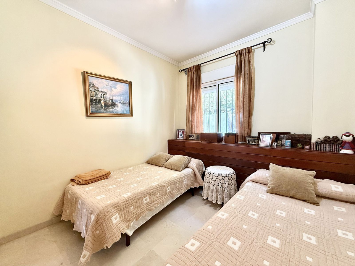 Huis te koop in Estepona | 4 slaapkamers H5189017