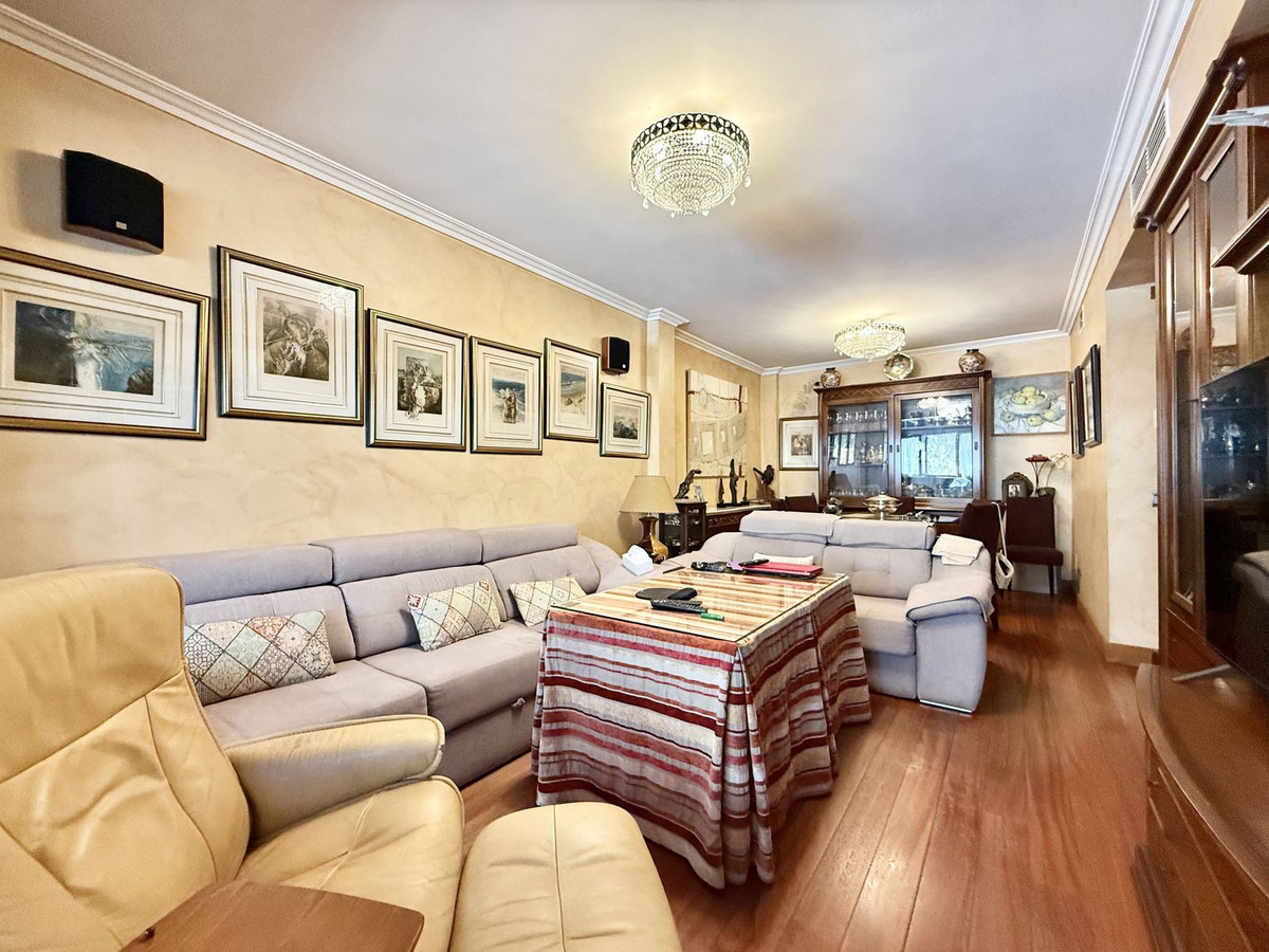 Huis te koop in Estepona | 4 slaapkamers H5189017