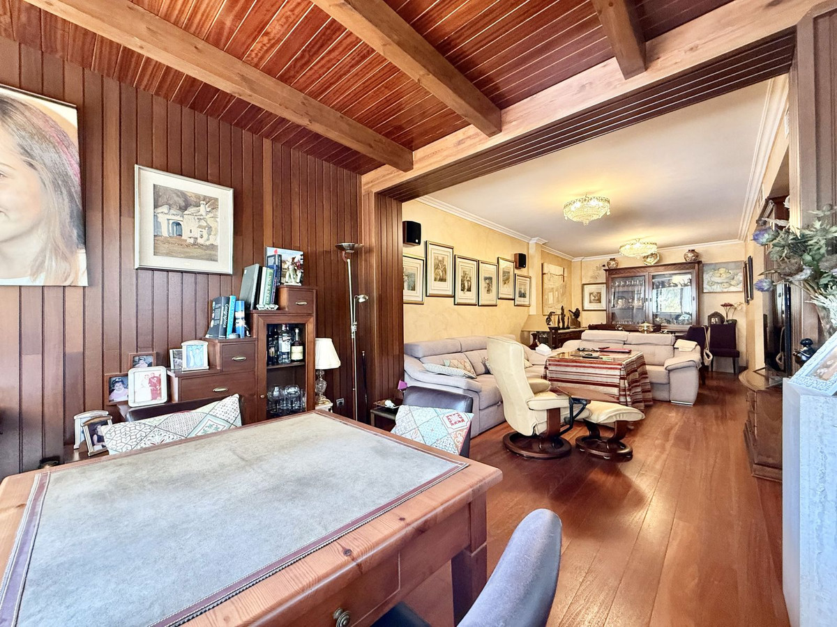 Huis te koop in Estepona | 4 slaapkamers H5189017