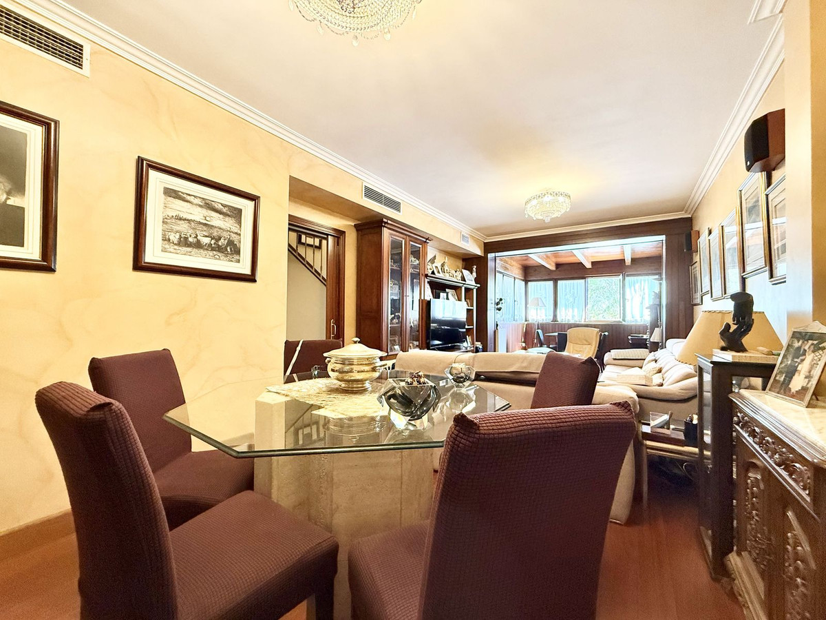 Huis te koop in Estepona | 4 slaapkamers H5189017