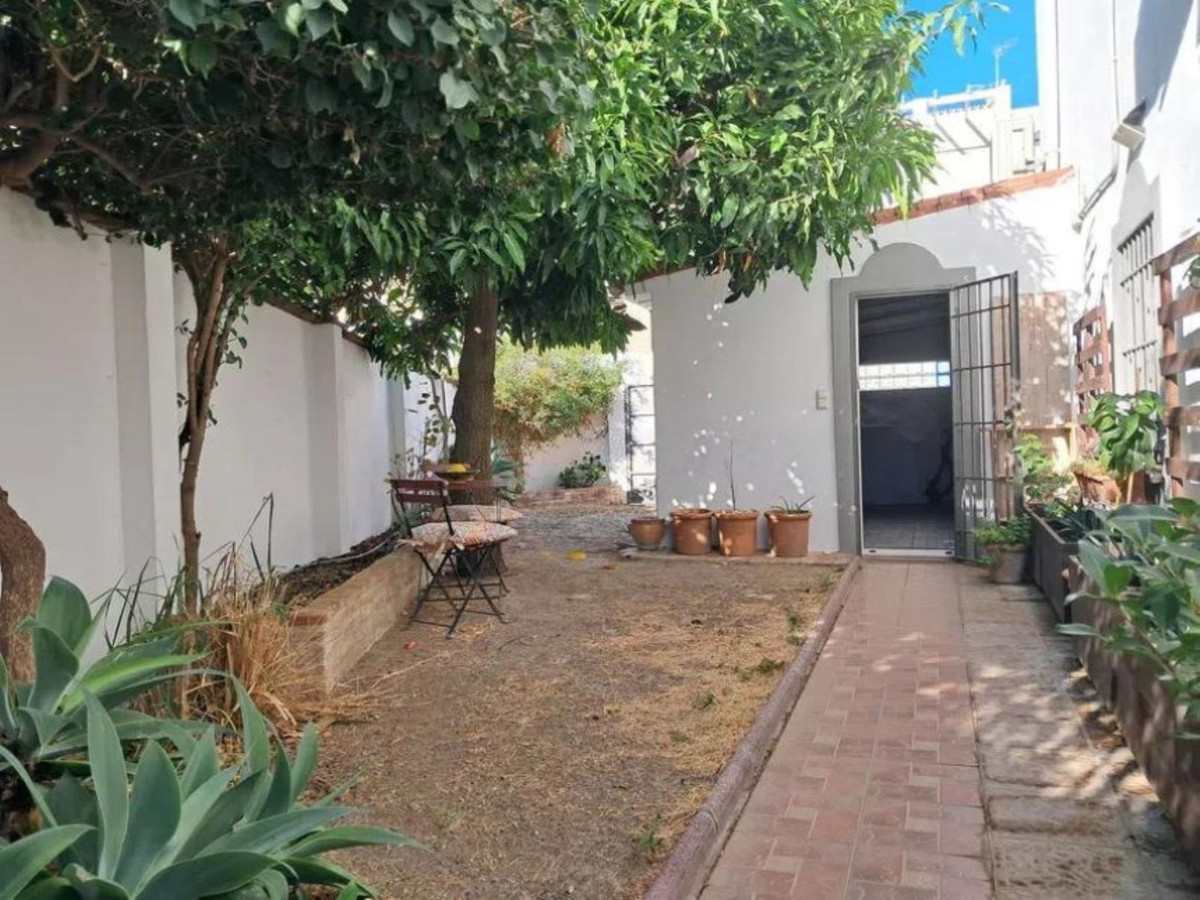 Huis te koop in Estepona | 4 slaapkamers H5200066