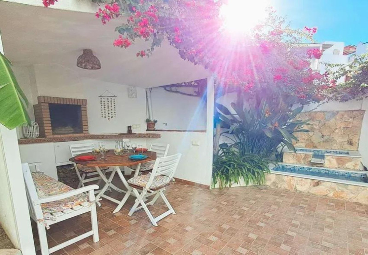 Huis te koop in Estepona | 4 slaapkamers H5200066