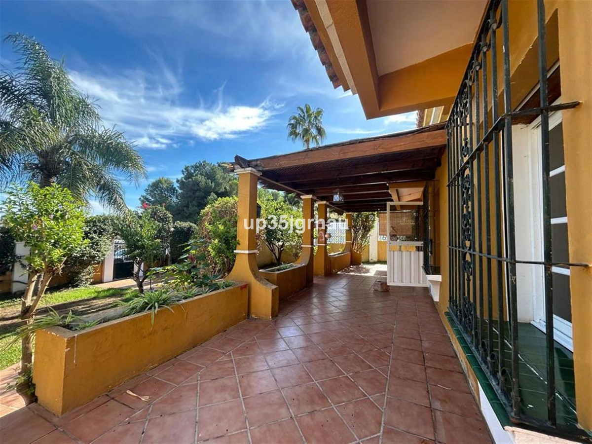 Huis te koop in Estepona | 3 slaapkamers H5218168