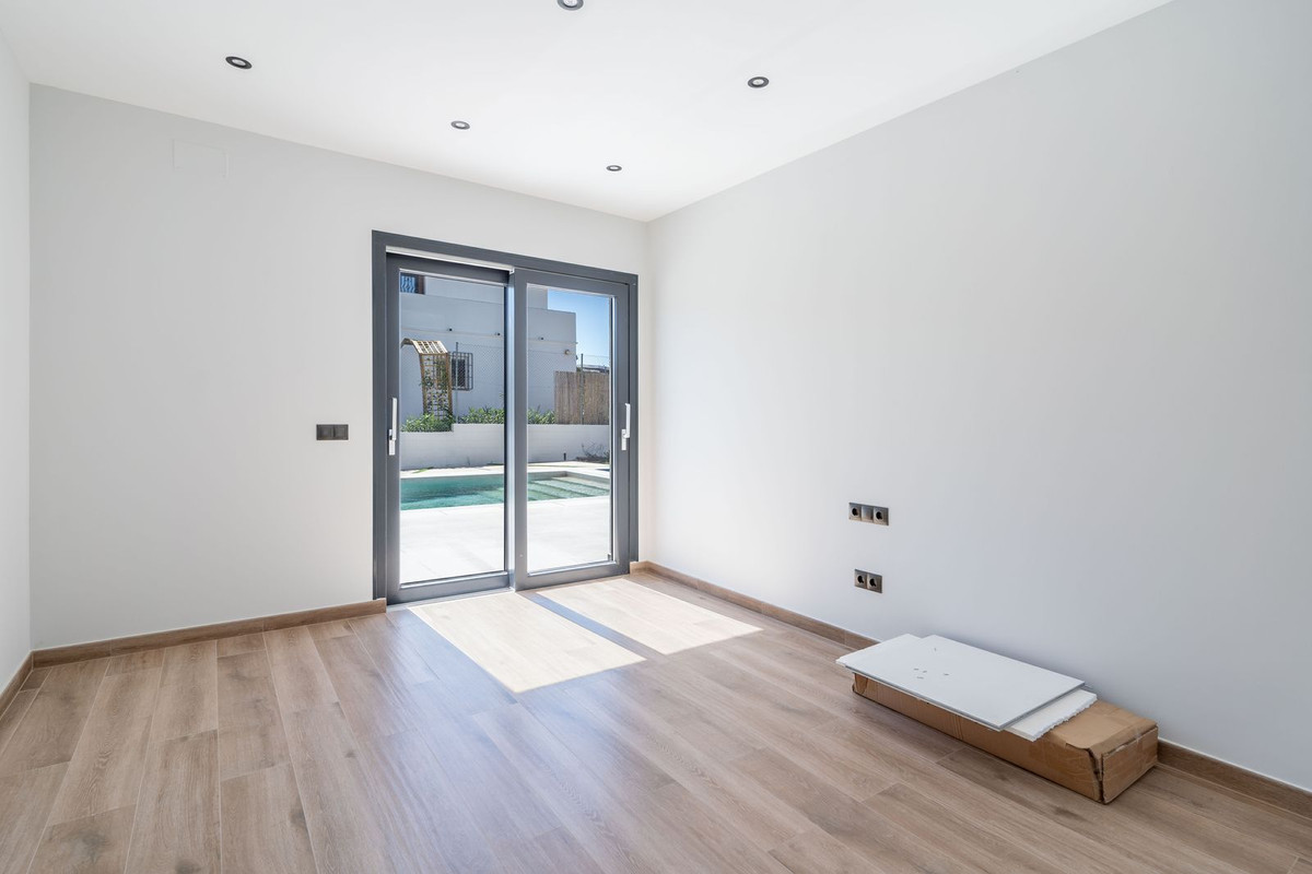 Huis te koop in Estepona | 3 slaapkamers H5221375