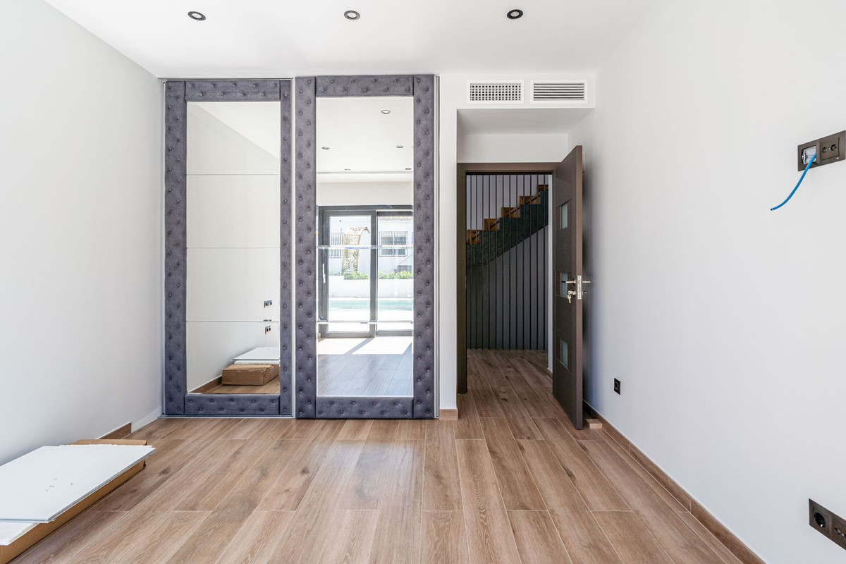 Huis te koop in Estepona | 3 slaapkamers H5221375