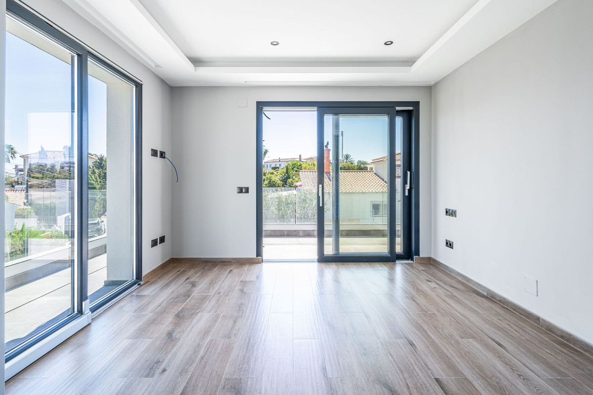 Huis te koop in Estepona | 3 slaapkamers H5221375