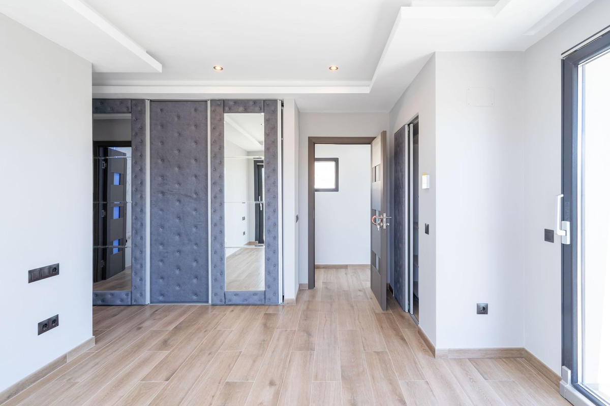 Huis te koop in Estepona | 3 slaapkamers H5221375
