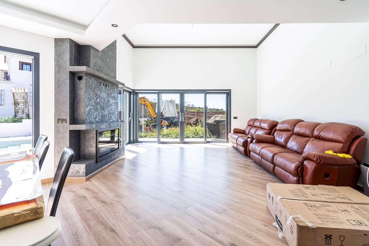 Huis te koop in Estepona | 3 slaapkamers H5221375