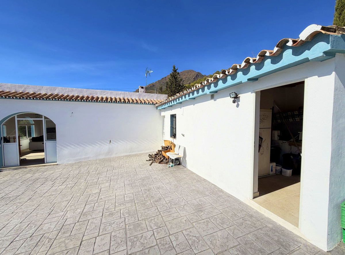 Property main view 33