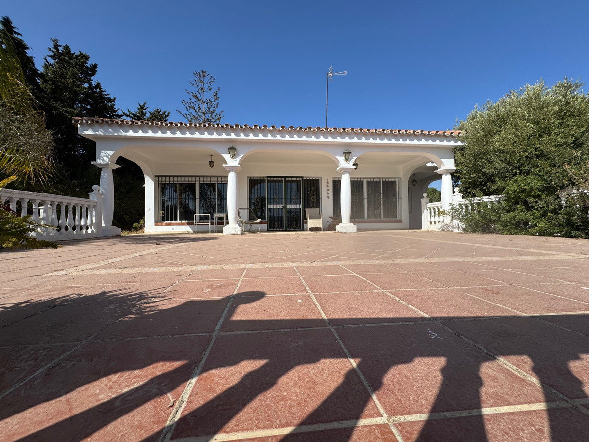 Huis te koop in Estepona | 5 slaapkamers H5229115