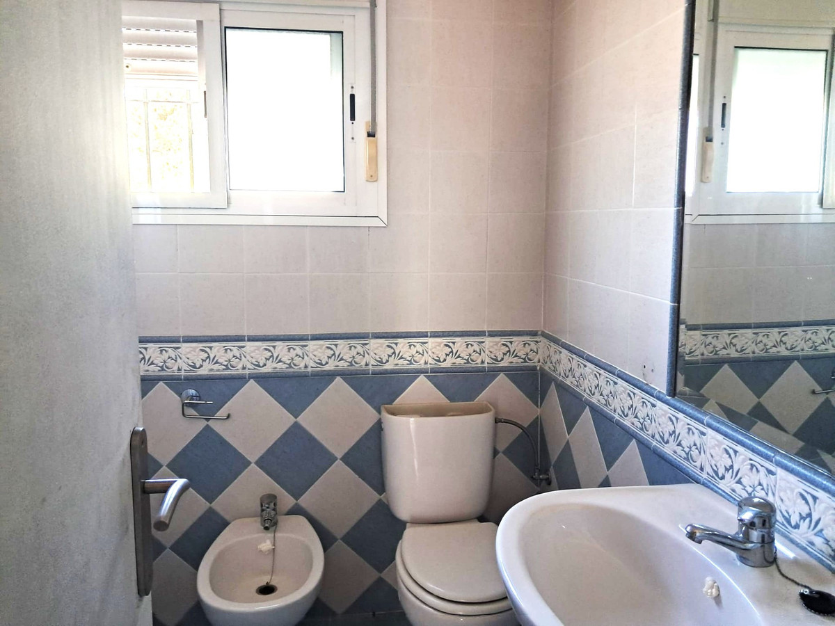 Huis te koop in Estepona | 5 slaapkamers H5229115