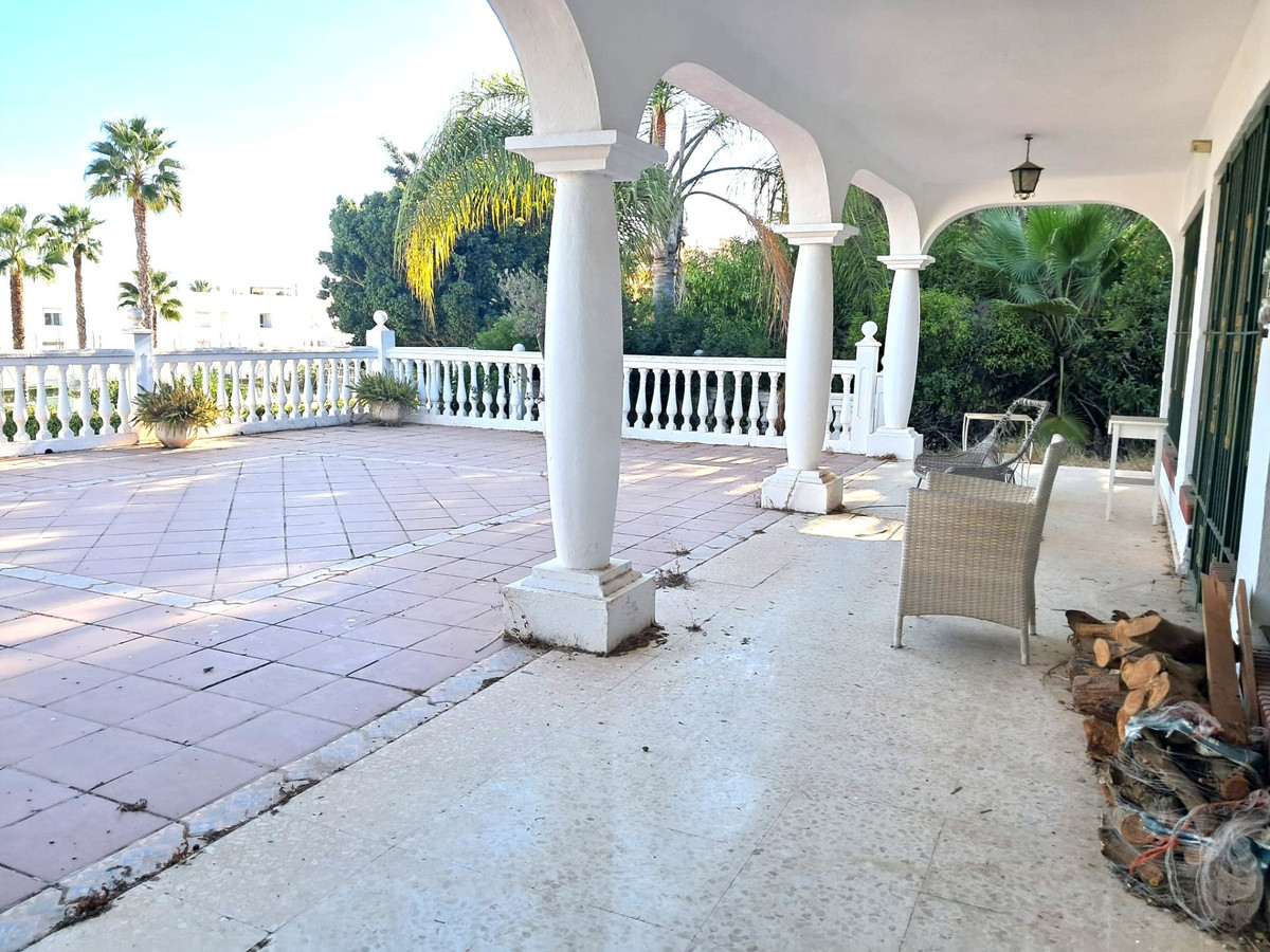 Huis te koop in Estepona | 5 slaapkamers H5229115