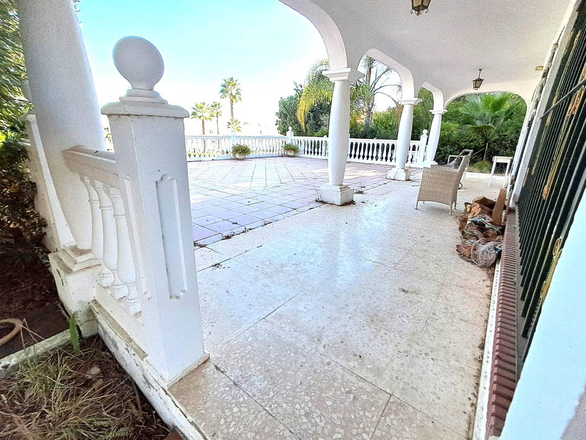 Huis te koop in Estepona | 5 slaapkamers H5229115