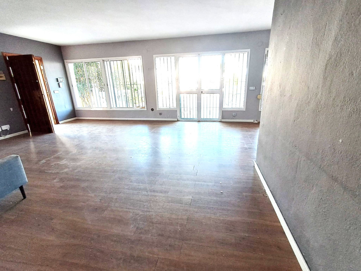 Huis te koop in Estepona | 5 slaapkamers H5229115