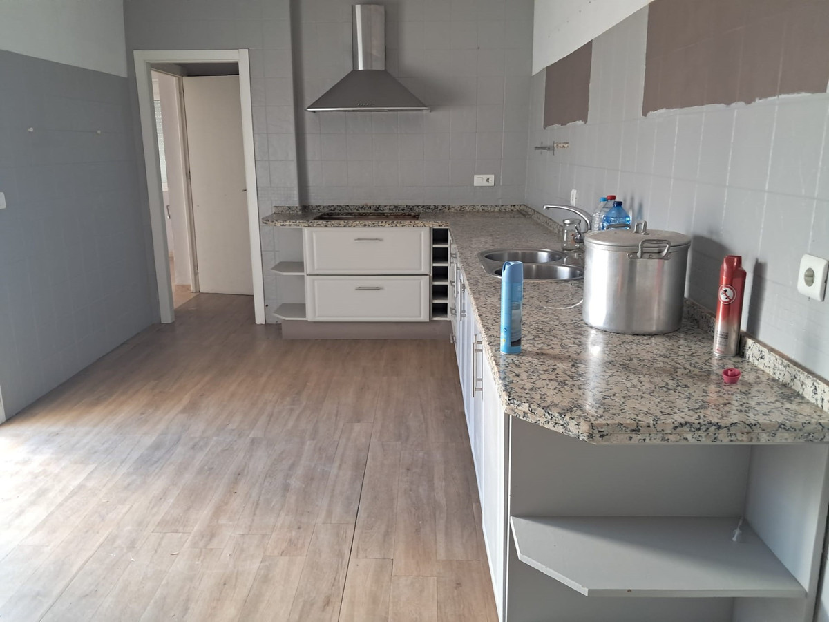 Huis te koop in Estepona | 5 slaapkamers H5229115