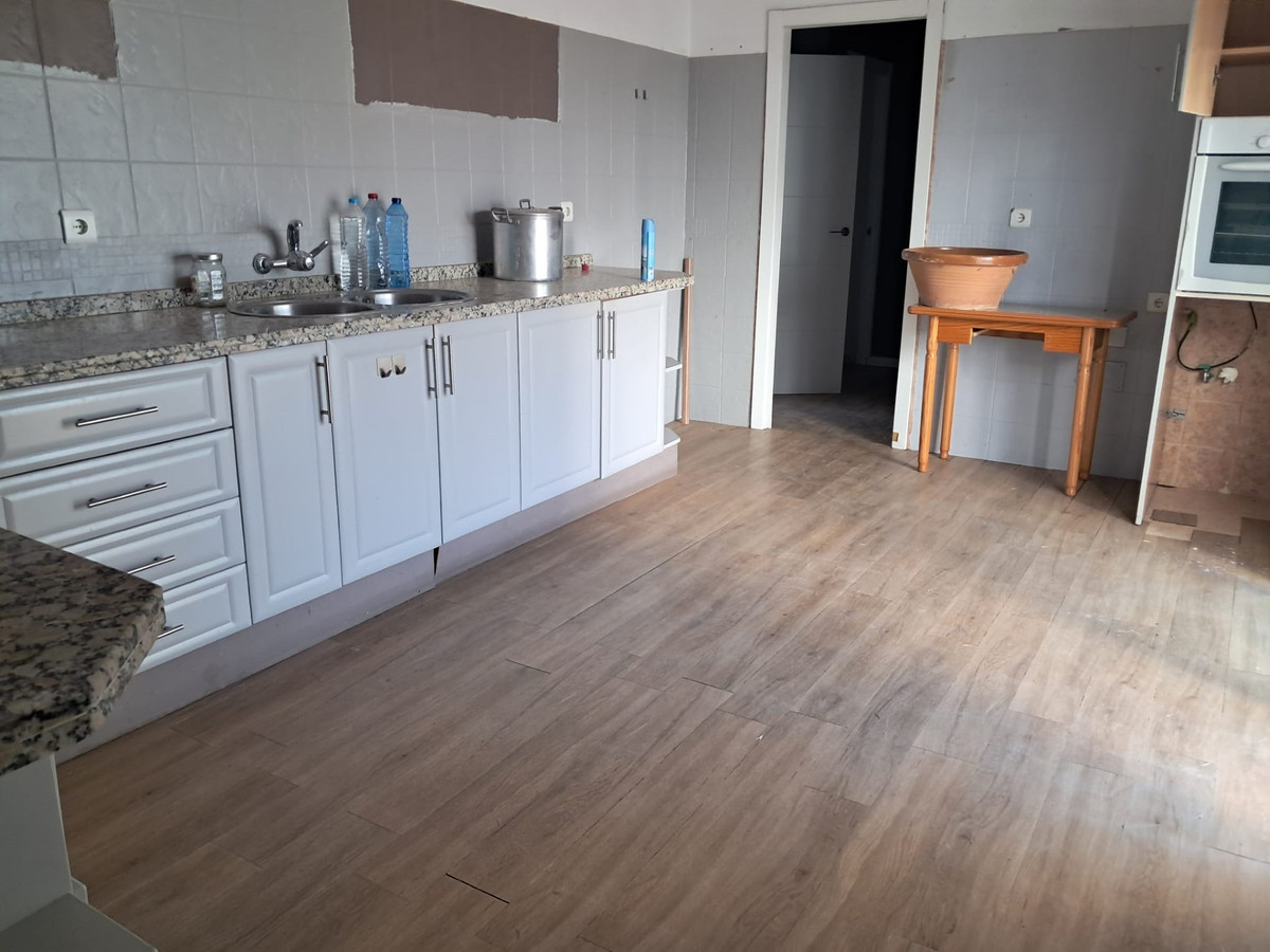 Huis te koop in Estepona | 5 slaapkamers H5229115