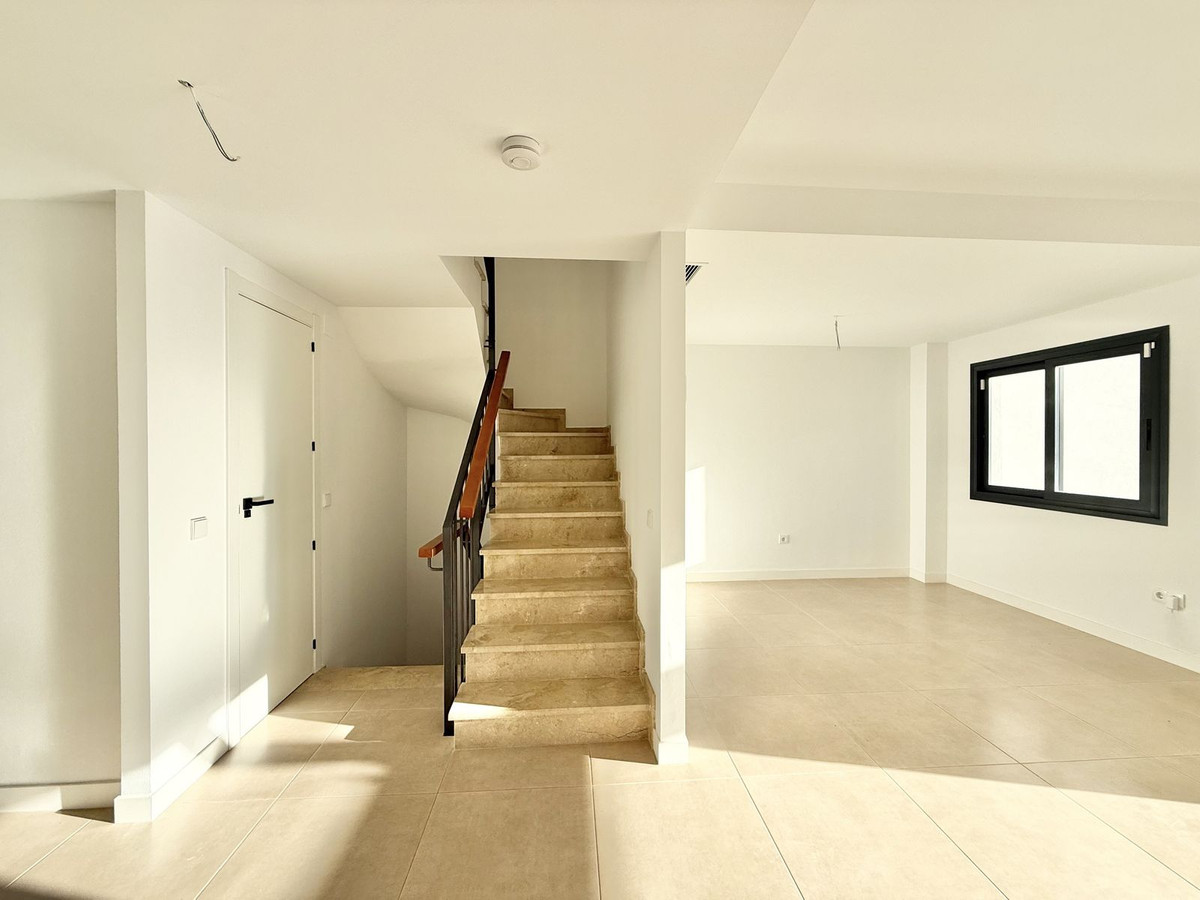 Huis te koop in Estepona | 3 slaapkamers H5255623