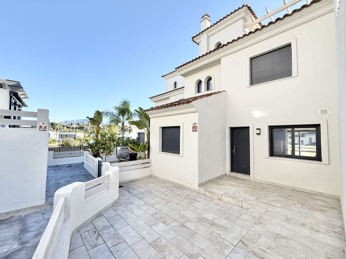 Huis te koop in Estepona | 3 slaapkamers H5255623