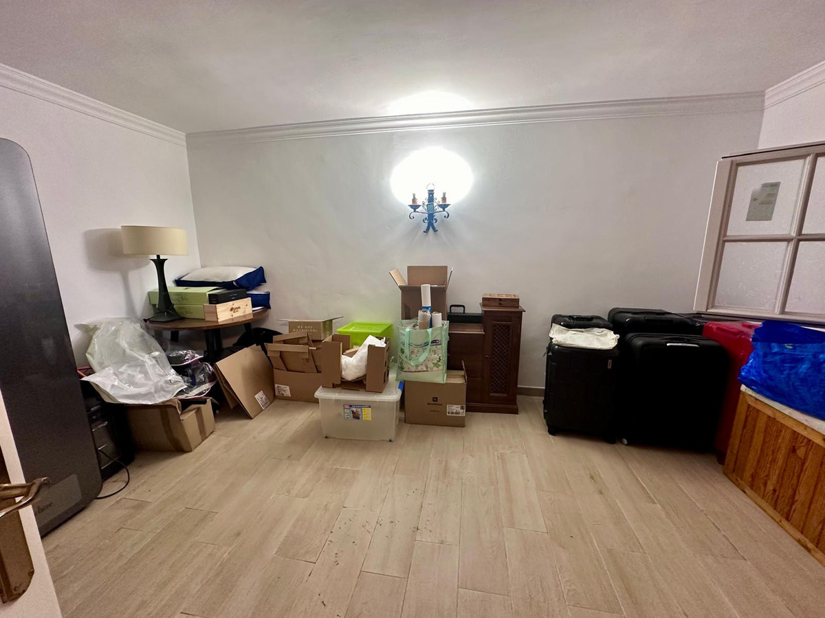 Huis te koop in Estepona | 4 slaapkamers H5255902