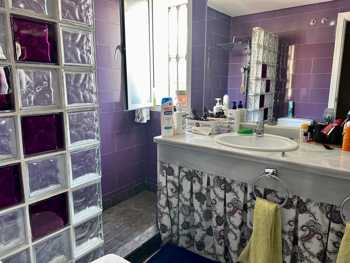 Huis te koop in Estepona | 4 slaapkamers H5255902