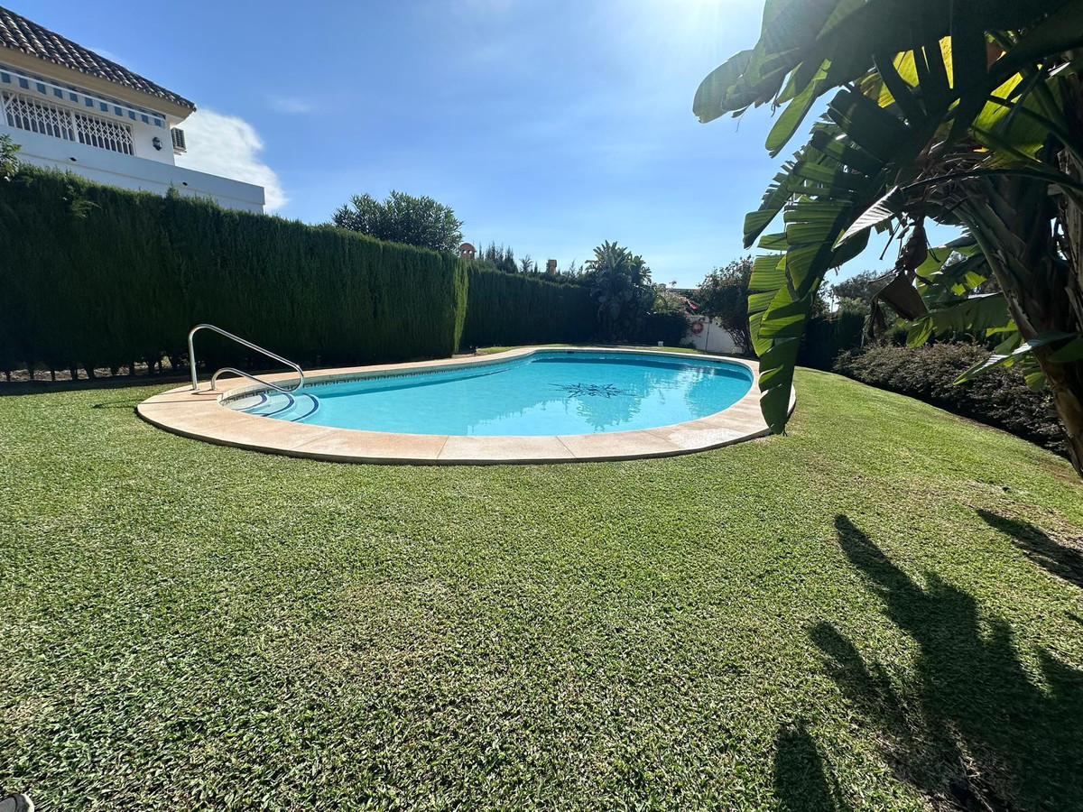 Huis te koop in Estepona | 4 slaapkamers H5255902
