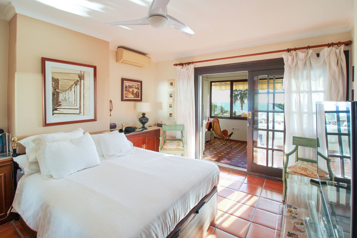 Huis te koop in Estepona | 6 slaapkamers H5261095